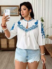 Weeklong Blusa elegante de dama de moda con nueva impresión bordada de imitación, recorte hueco delantero, volante, decoración con flecos y manga 3/4 - Azul - Ver 8