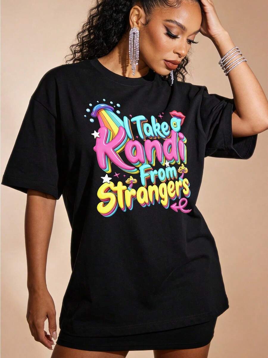 Women's Summer Clothing, Soft And Casual Cotton Round Neck T-Shirt, Camouflage Letter Print With The Phrase "I Take A Kandi From Strangers". - 黑色 - 查看 1