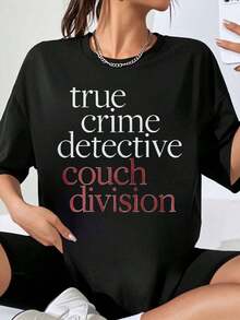 Camiseta Oversize de Mujer con Estampado Gráfico de la División de Detectives de Crímenes Reales, Estilo Casual y Holgado - Negro - Ver 7