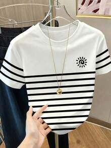 Camiseta casual de mujer de manga corta con estampado de corazón y cuello redondo de color contrastante - Blanco 2 - Ver 1