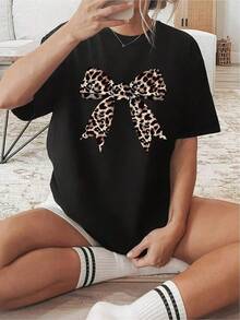 1 Piece Unisex Loose Fit T-Shirt 180g 100% Pure Cotton, Unique And Modern T-Shirt With A Leopard Print Bow Design In A Y2K Style, Perfect For Enhancing Your Casual And  Look. Ideal For Any Occasion And Will Make You Stand Out In Your Everyday Outfit. Don't Miss Out! Perfect For Daily Wear, Festivals, Concerts, And All Seasons - 黑色 - 查看 1