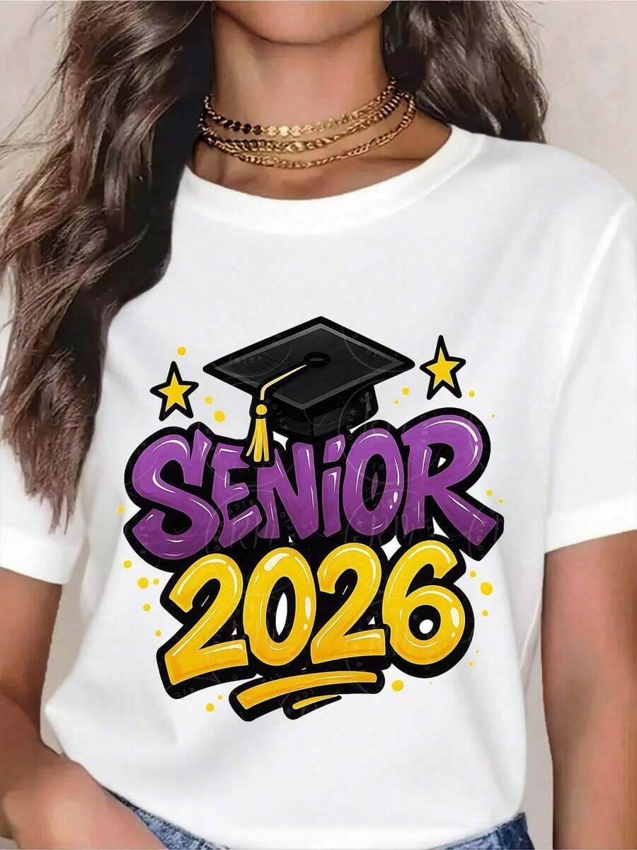 Premium Graduation T-Shirt For High School Graduates, Graduation Party Gift, Senior Year Celebration T-Shirt, Purple And Gold Design With Graduation Cap, Perfect For Graduation Season And Graduation Night, Gift Idea - 白色 - 查看 1