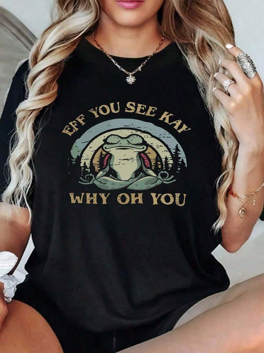 100% Cotton. Relaxed Frog With Sunglasses Against A Forest And Sunset Background Symbolizing Calm, Humor, And Connection With Nature. Women's T-Shirt, 100% Soft And Comfortable Cotton, Ideal For Everyday Wear. Women's Simple Solid Color T-Shirt, Loose And Slim Fit Casual Short Sleeve - 黑色 - 查看 1
