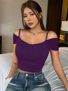 Camiseta ajustada de mujer con hombros abiertos y fruncidos de unicolor elegante, top de verano para salir - Morado Violeta - Ver 1