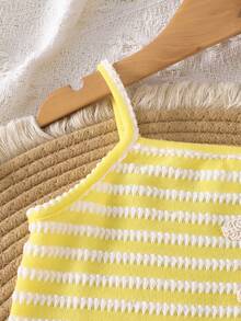 Girls' Summer 2 Pieces Set: Camisole Top And Skirt, Vacation Style, Casual, Daily Wear, Textured Fabric, Soft & Skin-Friendly, Starfish Decor, Fits Ages 4-7 - Yellow - View 4