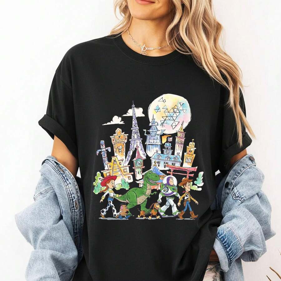 Watercolor Toy Story Disney Castle Shirt, PixarWoody, Buzz, Jessie, Rex, Slinky Dog Shirt, WDW Disneyland Family Vacation 2026 Trip  Disney Oversized T-Shirt - màu đen - Xem 1