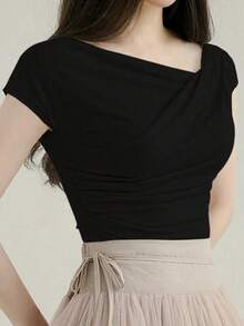 Camiseta de manga corta ajustada con cuello asimétrico y fruncido, de unicolor, para salir, para mujer de verano - Negro 3 - Ver 1