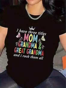 Unique Y2K T-Shirt With A Colorful Design Celebrating Family Love, Highlighting The Titles Of Mom, Grandma, And Great-Grandma. Perfect For Expressing Your Pride And Modern Style, Ideal For Any Occasion. Make It Part Of Your Wardrobe Today! - 黑色 - 查看 1