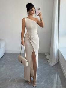Nuevo vestido maxi de mujer de unicolor y sexy con hombro asimétrico, retorcido y fruncido, con cuello asimétrico, textura de punto y estilo ajustado, con diseño retorcido y con abertura, atuendo elegante para mujer, vestido para fiesta de primavera/verano, vacaciones, San Valentín - Albaricoque - Ver 1