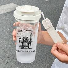 1pc/5pcs 500ml Plastic Water Bottle With Carrying Strap, Featuring A Funny Raccoon With Sword Print And The Humorous Quote "Okay, I'm Here… Where's The Work?". Leak-Proof With Flip-Top Lid, Suitable As A Gift For Coworkers, Friends, And Meme Lovers. Perfect For Carrying Iced Coffee, Water, Juice At The Office, School, Gym, And Daily Use. - Multicolor - Sword Raising - View 10