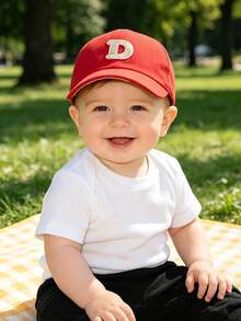 1 Stück Kinder Rote Amerikanische Campus Stil Sonnenhut mit goldfarbener Bordüre und Buchstaben Patch Baseball Kappe, atmungsaktiver Sonnenschutz Hut für Schule, Reisen, Sport & Hip-Hop für Alter 0-3 Jahre - Rot - Übersicht 2