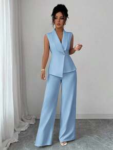 Conjunto de oficina elegante para mujer, compuesto por una chaqueta blazer sin mangas con cuello y bajo asimétrico, con hebilla metálica en la cintura, combinada con pantalones de cintura elástica.Conjunto de 2 piezas elegante para primavera/verano, atuendo formal y de clase para mujer. - Azul - Ver 7