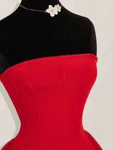ICON Vestido mini de mujer con parches de malla blanca y ballenas - Rojo - Ver 6