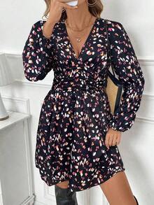 Vestido corto casual sencillo con cuello en V, manga larga, plisado y estampado de todo sobre - Negro - Ver 5