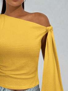 de mujer de estilo elegante y romántico para primavera, con cuello asimétrico, estilo elegante y sexy, adecuado para fiestas, vacaciones, citas románticas y vestidos de boda, con textura de punto y tirantes cruzados en los hombros, en color - Amarillo - Ver 9
