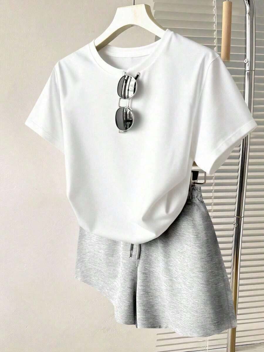 Conjunto casual diario de top de manga corta de cuello redondo de unicolor y shorts con cordón en la cintura para mujer - Gris Claro 3 - Ver 1