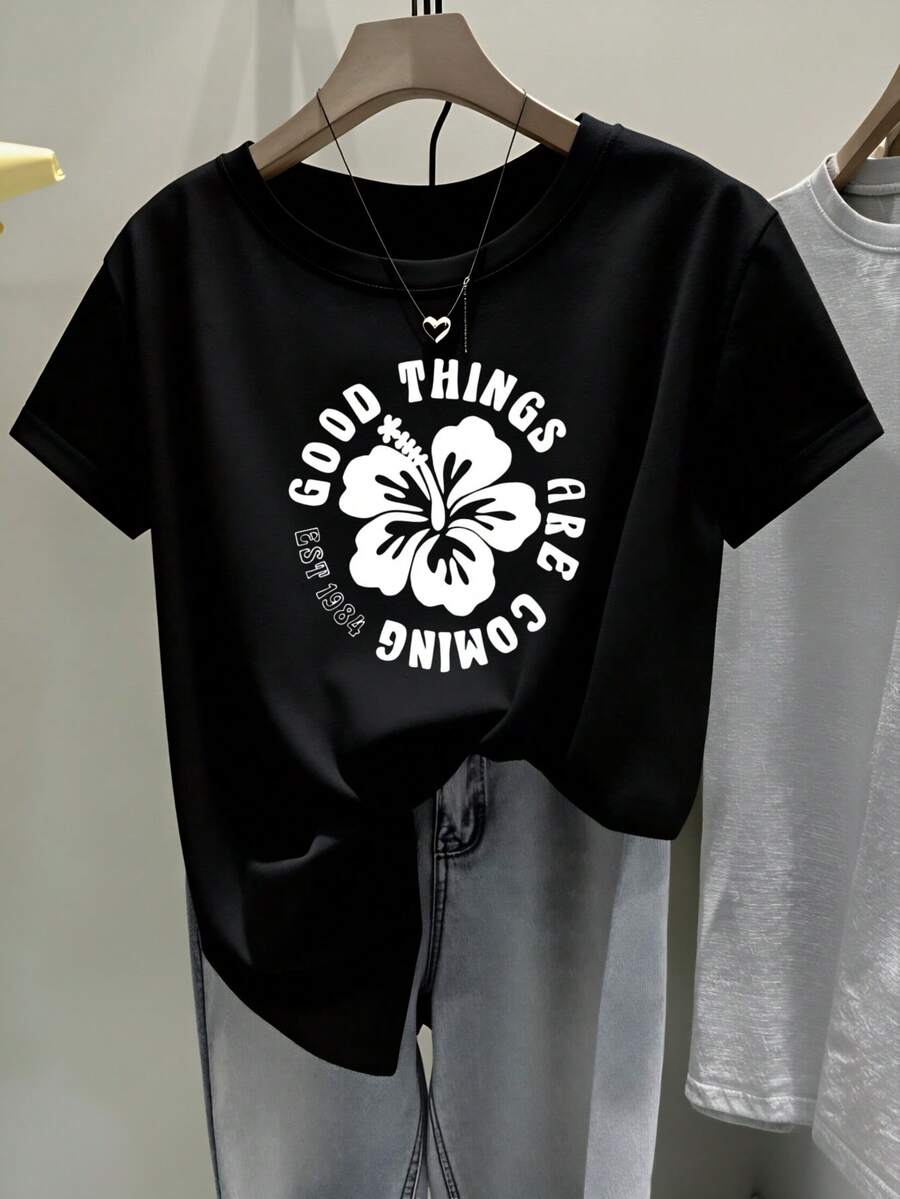 ImpieAndVersatileDesign 1 Piece. Good Things Are Coming Soon. Women's 100% Cotton Hawaiian Floral Print T-Shirt. Casual Everyday Style. Soft. Classic Style. Unisex. Bestseller. Holiday Gift. Cotton T-Shirt. - 黑色 - 查看 1