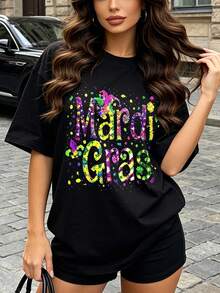 Camiseta de manga corta con cuello redondo suave y casual para mujer, ideal para conjuntos de primavera y verano, con estampado gráfico de texto de Mardi Gras. Negro. - Blanco - Ver 1