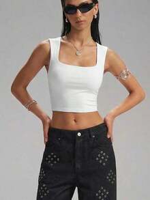 Top corto ajustado de cuello cuadrado de unicolor, versátil y minimalista para uso casual y de oficina para mujeres en verano - Blanco - Ver 6