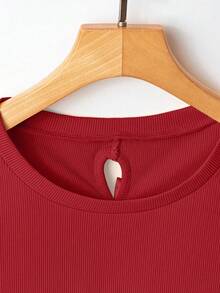 Camiseta de mujer de unicolor con cuello redondo, parche de encaje y manga corta con lazo en la espalda - Rojo - Ver 5