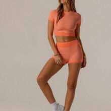 Leisurewear Activewear Set With Contrast Colours Cute Summer Top And Bike Shorts Combo Perfect For Summer Vacation Outfits Or Airport Outfit For Women - Rojo anaranjado - Ver 5