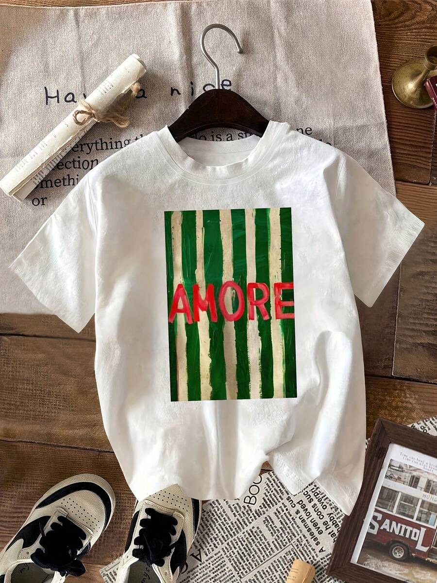 Women's White T-Shirt With Red AMORE Print - Soft And Breathable Round Neck T-Shirt, Lightweight For Everyday Wear And Parties - Machine Washable Casual Women's T-Shirt, Suitable For The Beach And Formal Occasions - Ideal Gift, Summer Fashion, Beachwear. - 白色 - 查看 1