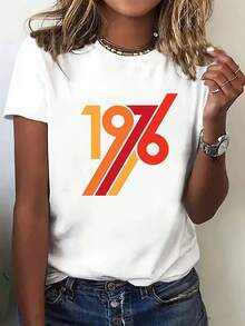 A Cute And Super Cool 1976 Graphic Print Crew Neck T-Shirt, Perfect For Women's Spring And Summer Casual Sportswear - 白色 - 查看 1
