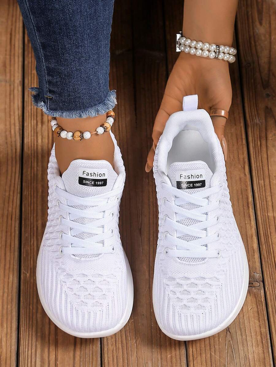 Women's Wide Fit Wide Toe Box Sports Shoes Wave Stripe Breathable Mesh Casual Comfortable Wide Toe Box Sneakers
