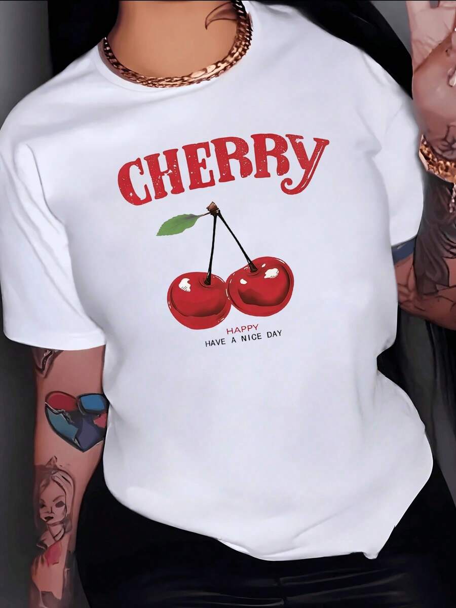 Dos cerezas rojas unidas por un tallo simbolizan dulzura amor alegría y buenos deseos transmitiendo energía positiva y un mensaje feliz camiseta de mujer casual moderna y cómoda - Blanco - Ver 1