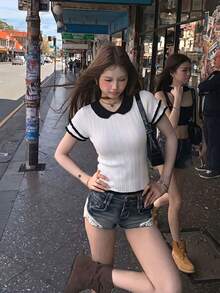 Nuevo diseño de verano Blusa de punto de cuello polo de color contrastante para mujer en blanco - Blanco - Ver 4