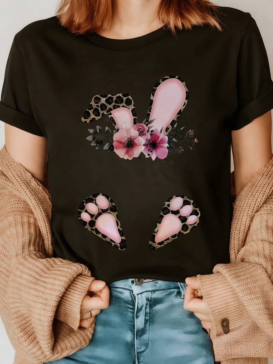 Rabbit Ears With Animal Print And Pink Flowers Symbolizing Tenderness, Energy And Joy On A Modern Casual Women's T-Shirt, Comfortable And Lightweight - 黑色 - 查看 1