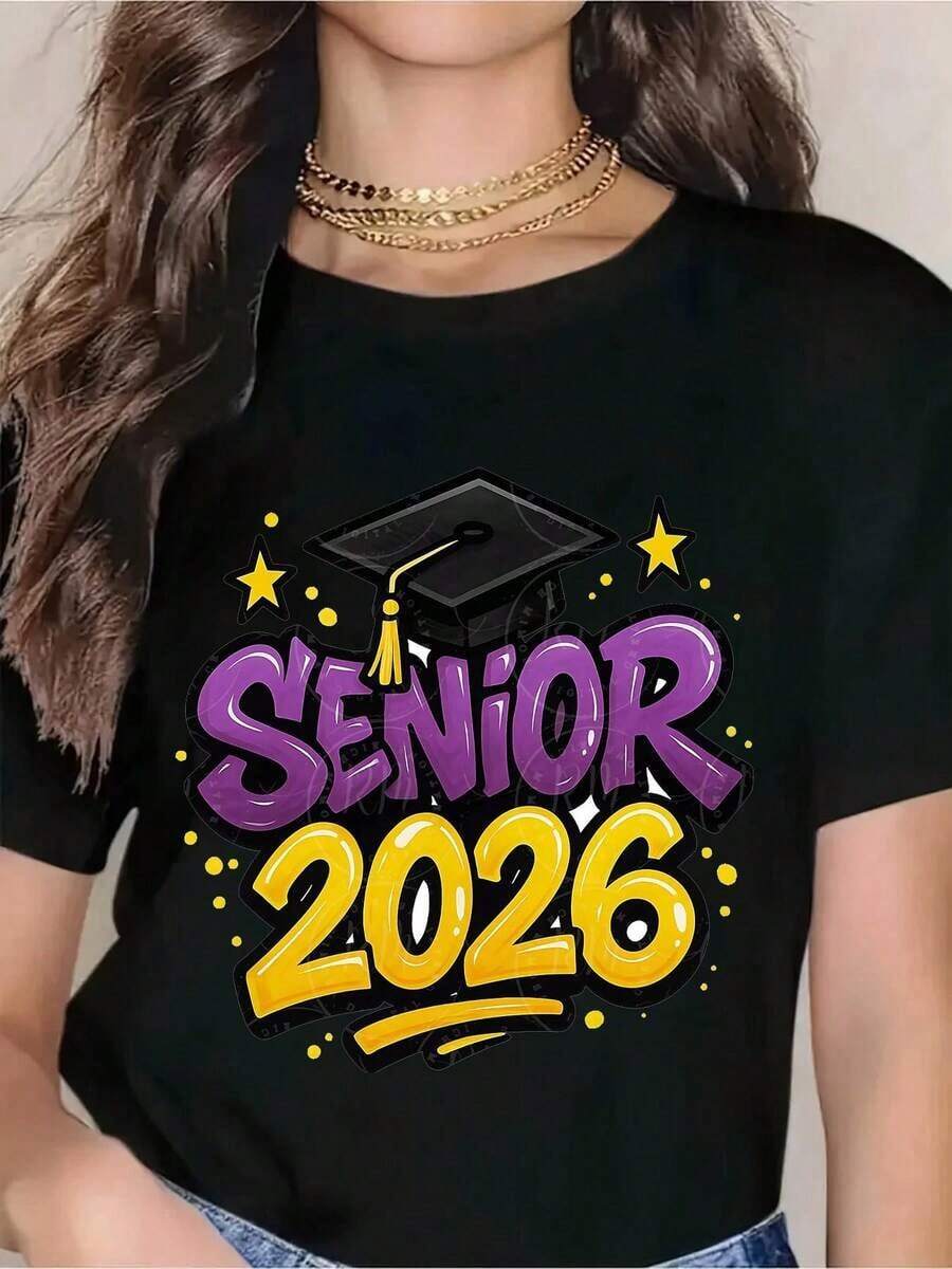 Premium Graduation T-Shirt For High School Graduates, Graduation Party Gift, Senior Year Celebration T-Shirt, Purple And Gold Design With Graduation Cap, Perfect For Graduation Season And Graduation Night, Gift Idea - 黑色 - 查看 1