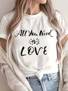 Limited Time Offer, Limited Quantity Available, Flash , Women's Shirts, Women's T-Shirts Women's Short Sleeve T-Shirt "All You Need Is Love" - ​​Semi-Sheer Breathable Casual Blouse With A Love Print, H-Cut, Regular Fit, Ideal For Summer, Machine Washable And Perfect For Layering (For All Seasons). - 白色 - 查看 10
