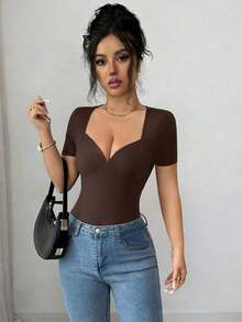 Nuevo lanzamiento de verano 2026: Mono de cuello en V profundo y cuello cuadrado de manga corta, elegante, estilizador, top de base que define la cintura, sexy y versátil para mujeres - Marrón - Ver 6