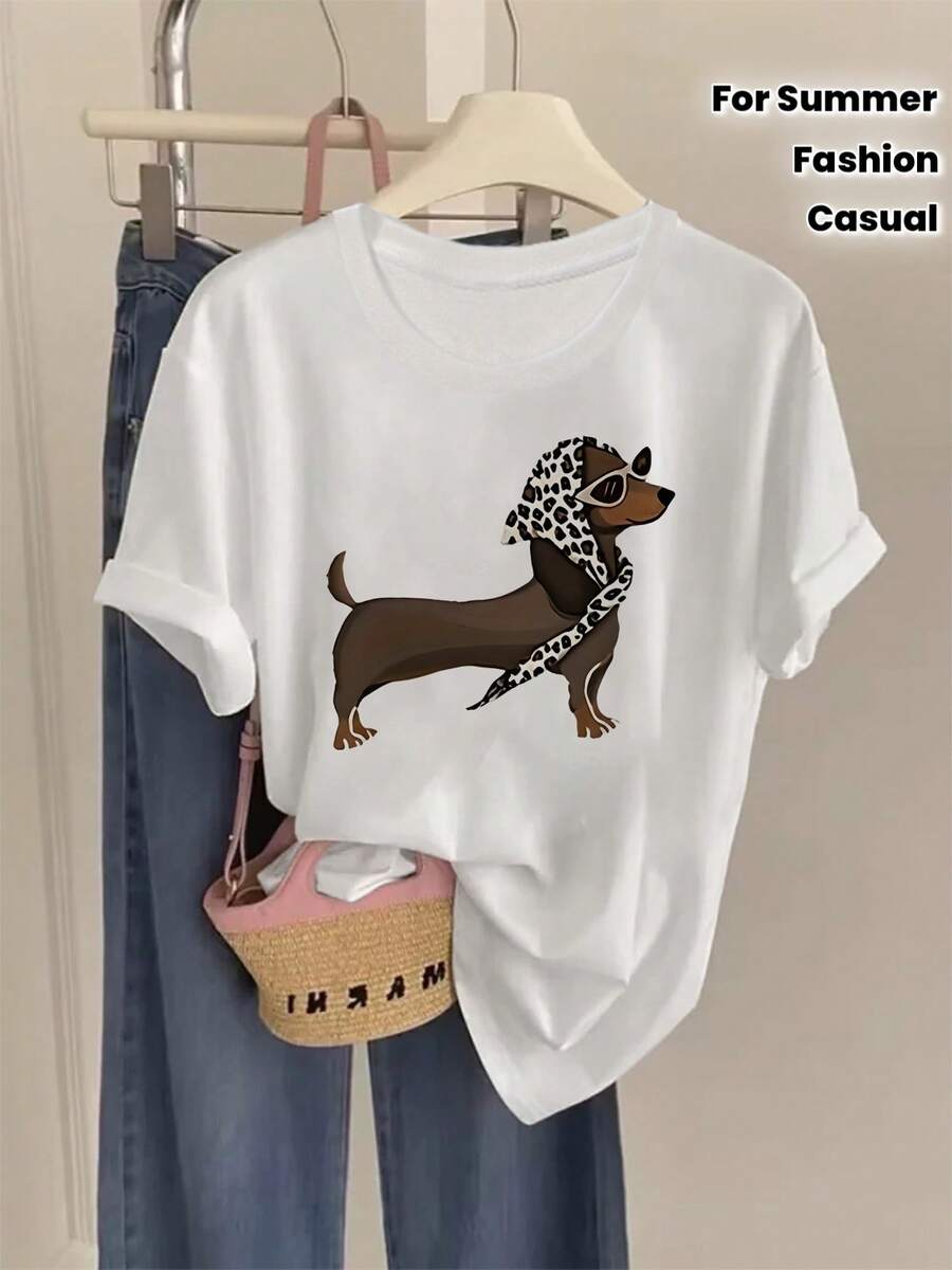 This Crew Neck T-Shirt Features A Cool Dachshund Print And Is Made From 100% Pure Cotton. Made With A Modern, Solid-Color Fabric, It's Specifically Designed For Summer Wear And Is Perfect For Everyday Casual Outings. - 白色 - 查看 1