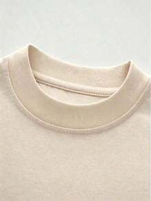 A Fashionable, Short-Sleeved, Round-Neck T-Shirt, Made In Mexico, For The Spring/Summer Season. Featuring A Cartoon Print, This Matching Set Is Suitable For Both Layering And Layering, Ideal For The Office And Casual Wear. Designed For Men And Women, It's Also Available As A Single Unit. A Great Gift Idea. Women's T-Shirt. Blouses > Elegant. Boho Chic. This Soft, Breathable, And Comfortable Women's Top Is Perfect For Spring, Summer, And Fall, Ideal For Vacations, Travel, And Everyday Wear. - 杏 - 查看 4