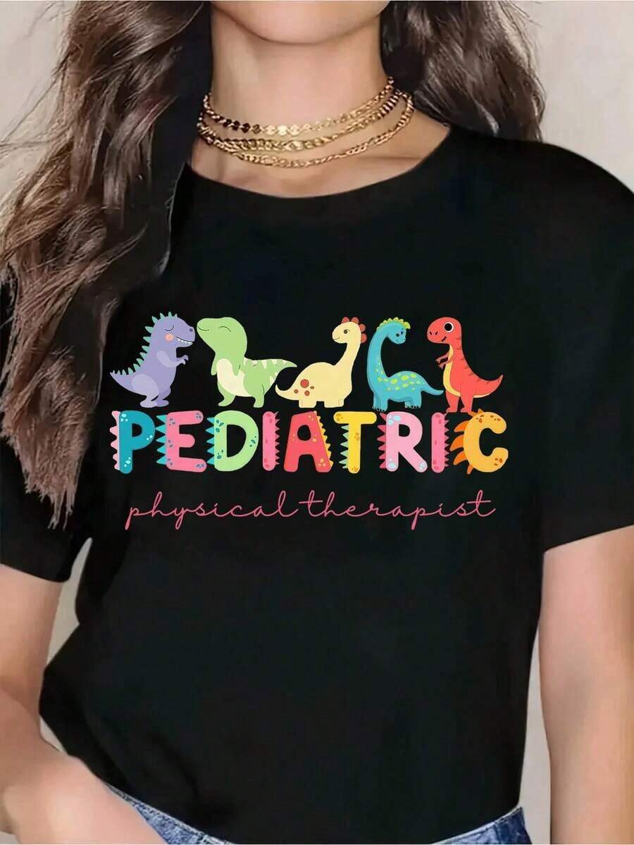 Premium T-Shirt For Pediatric Physiotherapists With Cute Dinosaur Design - Fun And Colorful T-Shirt For Child Therapy Professionals, Perfect Gift For Physiotherapists Working With Children, Ideal For Work, Events, Or Holidays. Gift Idea. - 黑色 - 查看 1