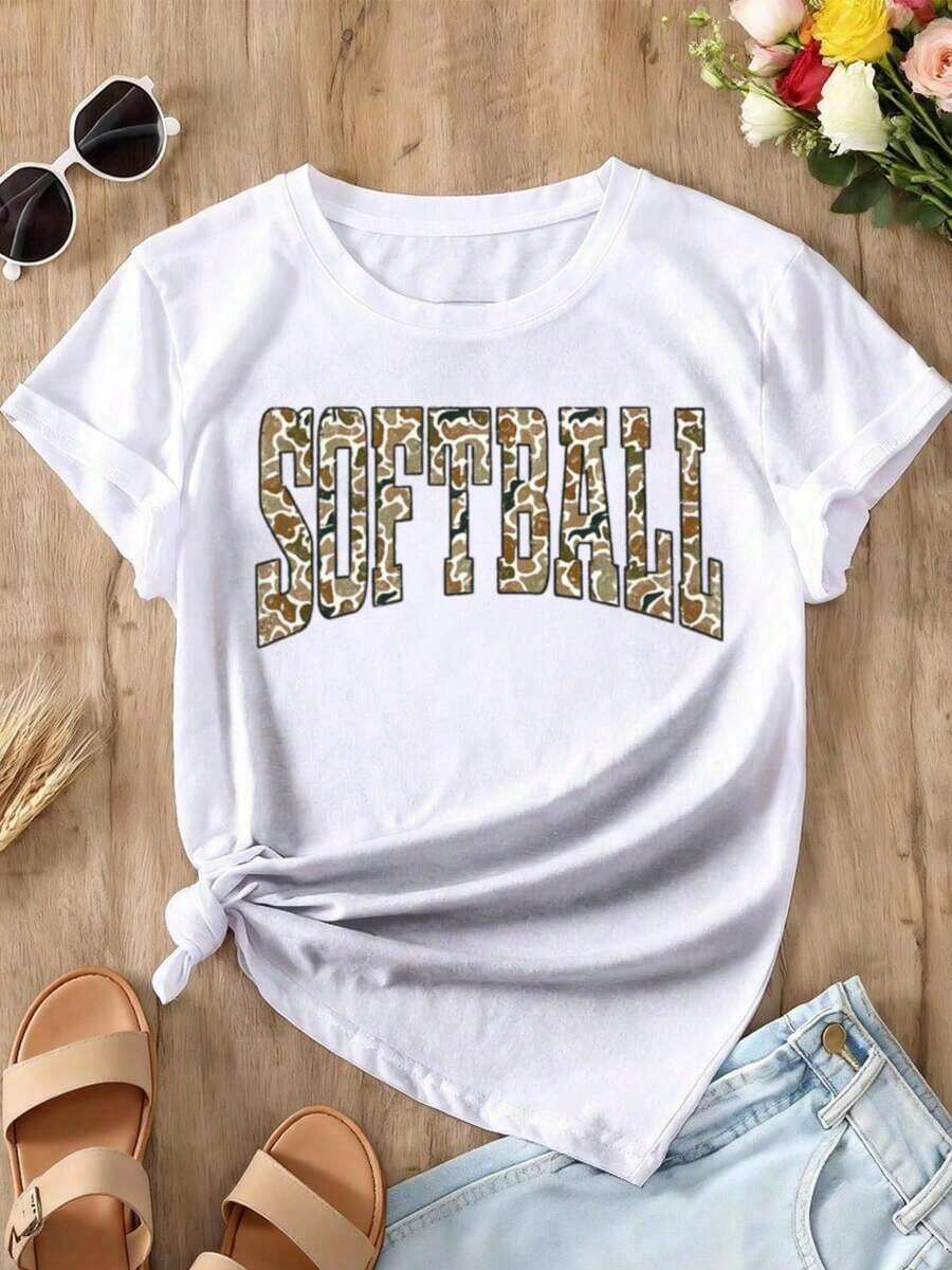 Softball T-Shirt, Camouflage Print T-Shirt, Gift For Softball Lovers, Camouflage Print Softball, School Sport, Game Day T-Shirt Design, Crew Neck, 100% Cotton, Soft Fabric, Short Sleeve - 白色 - 查看 1