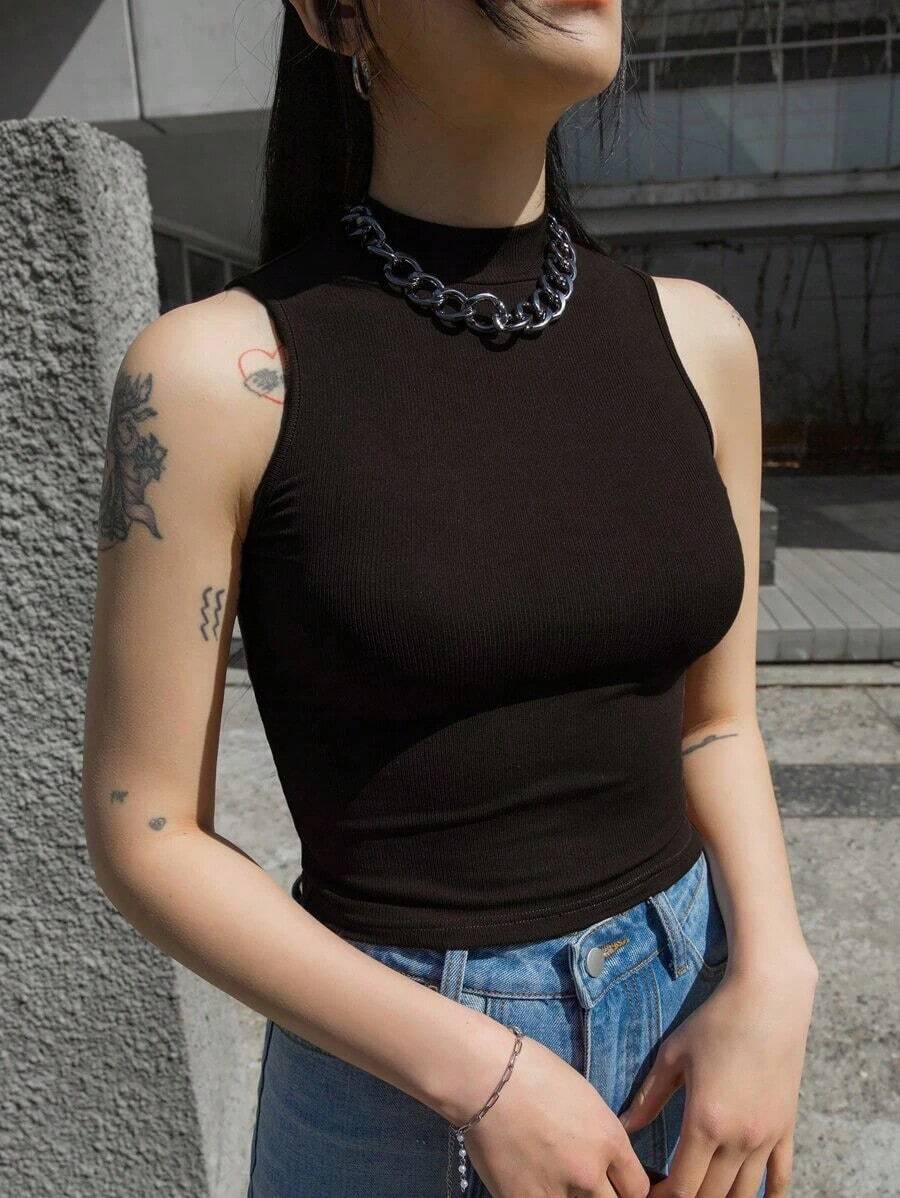 Camiseta de mujer de cuello alto, de unicolor, con ajuste ceñido y mangas cortas, de estilo casual - Negro - Ver 1