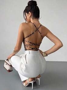 Body elegante y romántico con estampado bohemio y espalda cruzada, adecuado para vacaciones en la playa de Hawái y citas - Marrón 3 - Ver 2