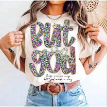 Women's Floral Design T-Shirt "But God", Christian Cotton Clothing, Gift For Her, Religious Garment, Comfortable Summer Top For Women, BLACK/WHITE, Casual, Crew Neck T-Shirt, Comfortable Cotton T-Shirt - 白色 - 查看 1