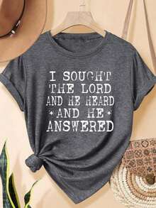 Camiseta gráfica para mujer con estampado "Busqué al Señor y Él me escuchó y me respondió", estampado de versículo bíblico, tops de verano, atuendos casuales para vacaciones, camisetas de algodón de estética cristiana, ropa de verano. - Gris oscuro 2 - Ver 2
