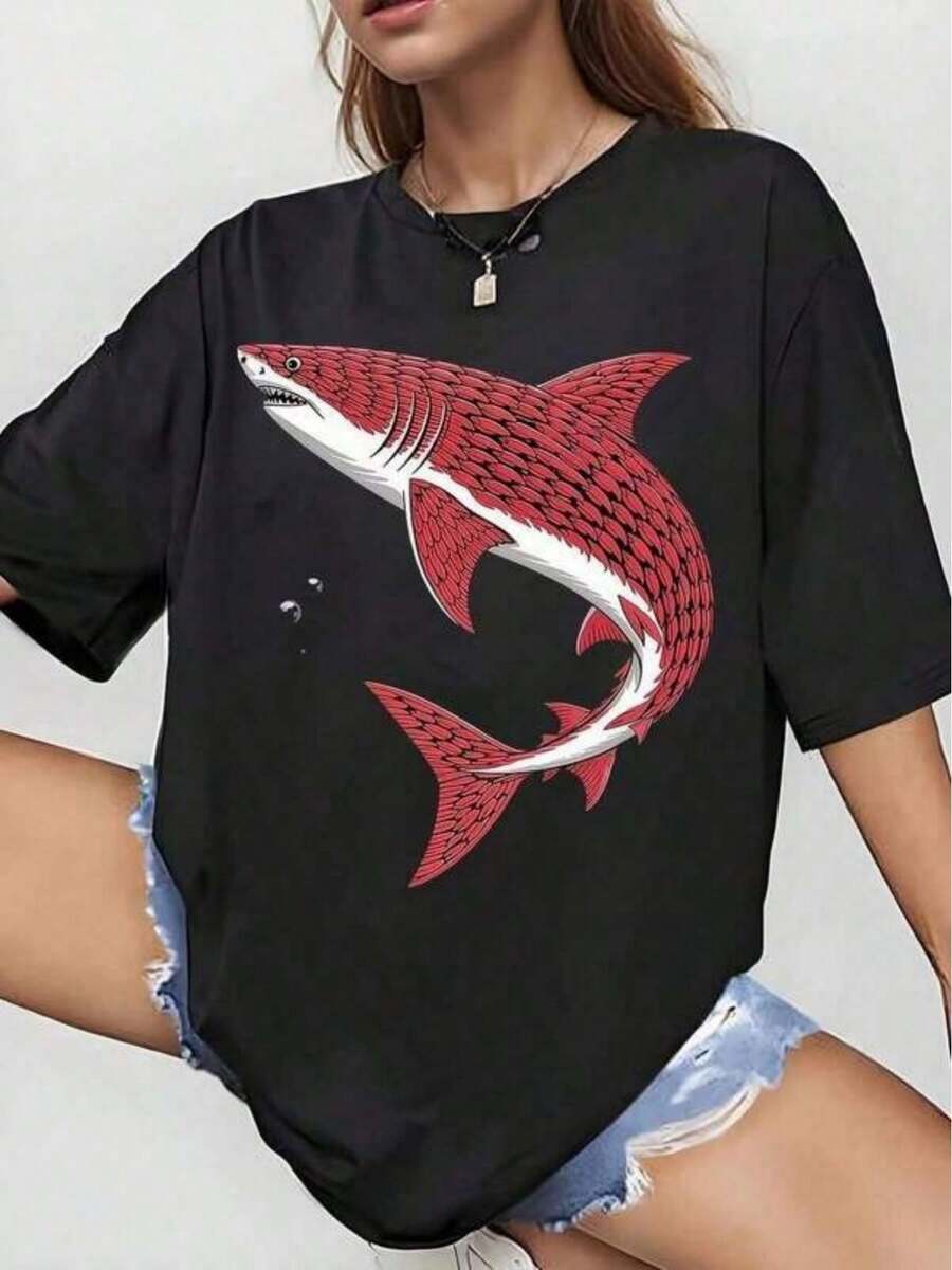 Women's Loose-Fitting T-Shirt, Casual Printed T-Shirt With "Red Shark With Scale Pattern" Design, Suitable For All Seasons, Everyday Wear T-Shirt, Ideal Gift, Fashionable Choice. - Black - View 1