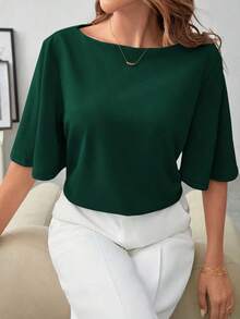 Camiseta elegante y minimalista de mujer con cuello de barco, hombros caídos y mangas cortas, de unicolor - Verde Oscuro - Ver 7