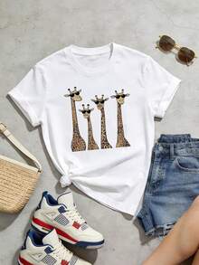 Camiseta de manga corta con cuello redondo suave y casual para mujer, con un estampado gráfico de la familia de jirafas con gafas de sol, ideal para amantes de los animales en primavera y verano. Negro. - Blanco - Ver 5