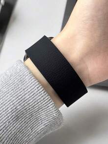 1条男女通用荔枝纹硅胶磁吸表带，兼容，适用于42mm、38mm、40mm、41mm、44mm、45mm、46mm、49mm尺寸，时尚智能手表替换表带，适用于Series Ultra2、Ultra SE2、SE 11、10、9、8、7、6、5、4、3、2、1 - 彩色 - 查看 2
