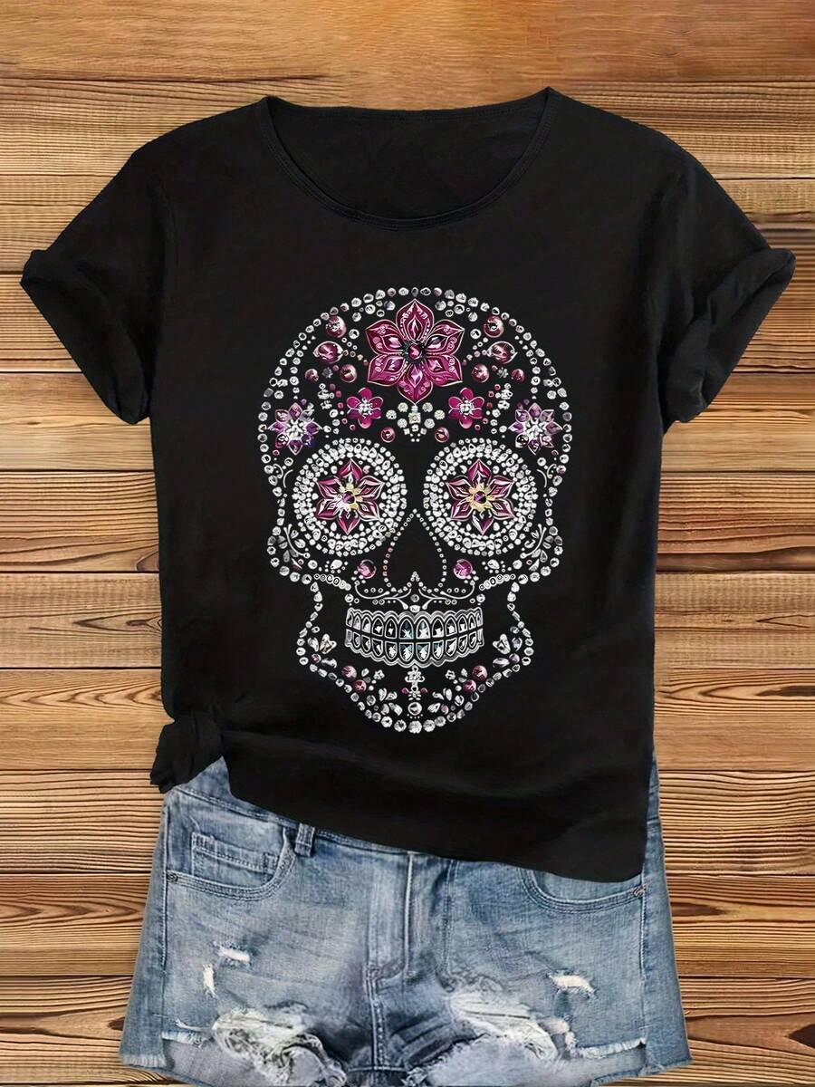 A Cute And Stylish Short-Sleeved T-Shirt With A Round Neck And A Floral Skull Print, Perfect For Day Of The Dead Celebrations. This T-Shirt Is Stretchy, Soft, Machine Washable, And Ideal For Lounging At Home. - 黑色 - 查看 1