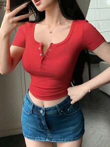 Camiseta de manga corta de ajuste slim con estampado de leopardo, top corto para mujer de uso casual en verano - Rojo - Ver 6