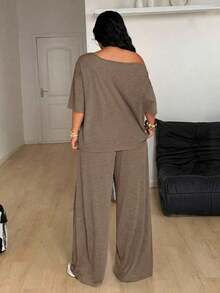 Conjunto de dos piezas de camiseta hombros descubiertos y pantalón ancho de chándal para mujer talla grande, minimalista, ropa de calle, uso diario, salir, deporte, cómodo - Marrón - Ver 3