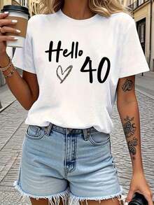 Funny 100% Cotton 40th Birthday T-Shirt - "Hello Forty" Graphic Tee With Black Heart - Lightweight Non-See-Through Fabric - Women's Nameplate - Casual Summer Party Outfit - Funny 40th Birthday Gift For Women - Machine Washable - 白色 - 查看 1